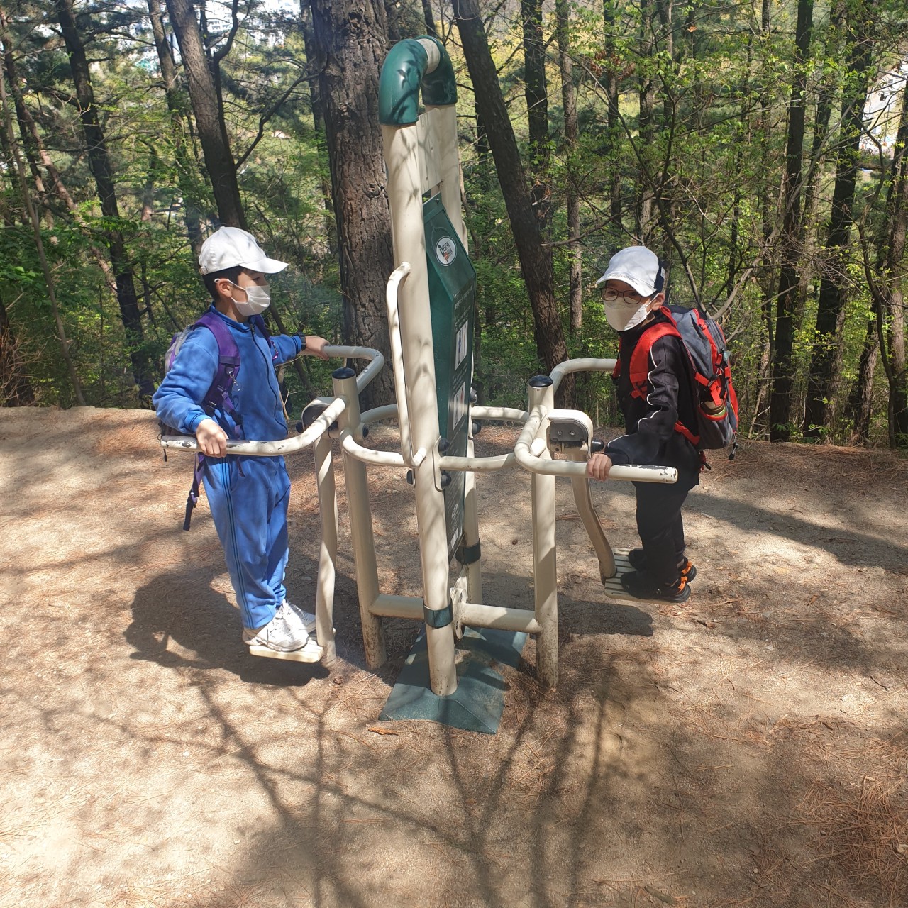 앞산등산나들이 (1).jpg